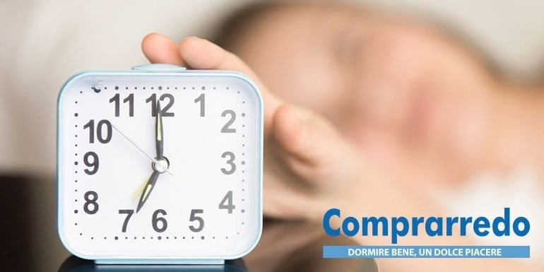 Cambio dell'ora: si dorme di più o di meno? Come incide sul sonno?